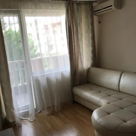 Lilac Garden Apartments דירה נסבר